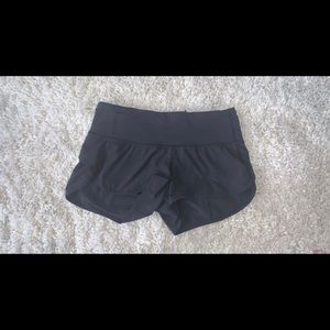Lululemon Speed up shorts!